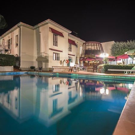 Hotel Kon Tiki San Vincenzo Dış mekan fotoğraf
