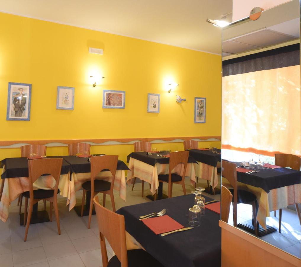 Hotel Kon Tiki San Vincenzo Dış mekan fotoğraf