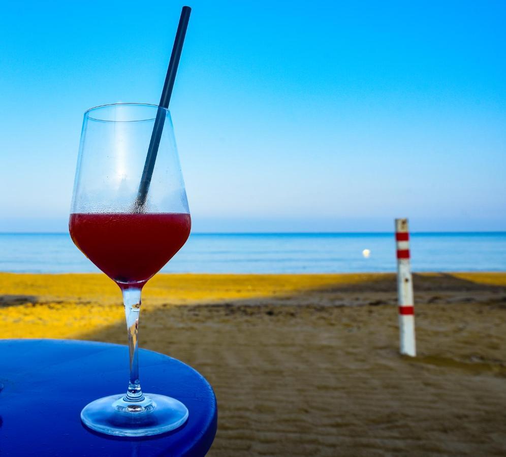 Hotel Kon Tiki San Vincenzo Dış mekan fotoğraf